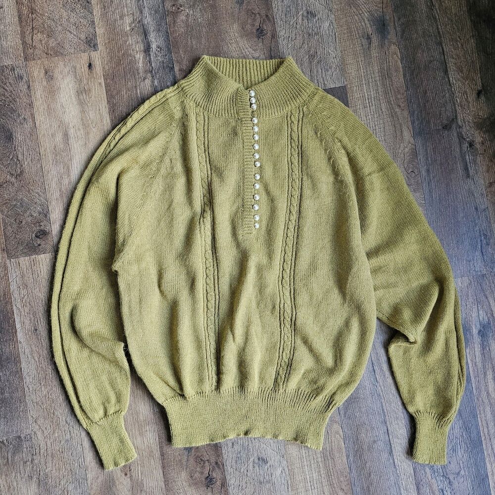 Vintage Crystal-Kobe Cottagecore Green Sweater Pearl Front Mock Turtleneck L